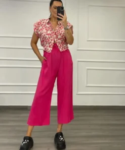 Παντελόνα κάπρι βουαλ σε σταθερό ύφασμα V2211